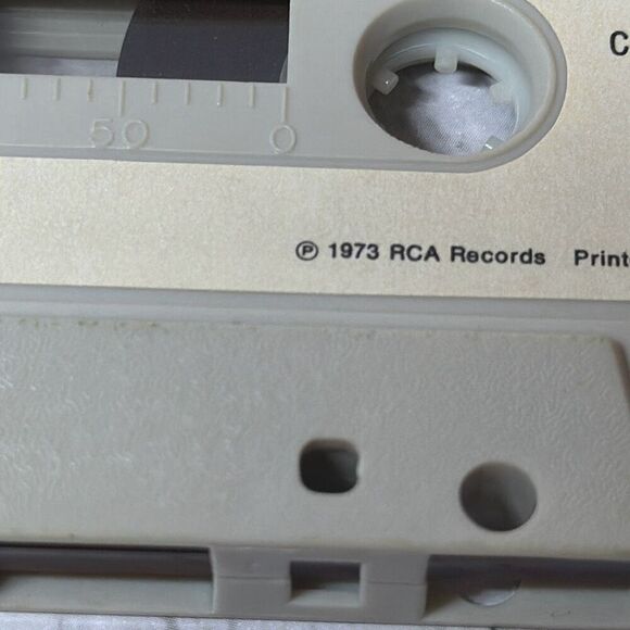 John Denver’s Greatest Hits Cassette Tape and Some Days are diamonds - Picture 8 of 9